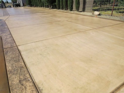 this is an image of tracy concrete driveway install