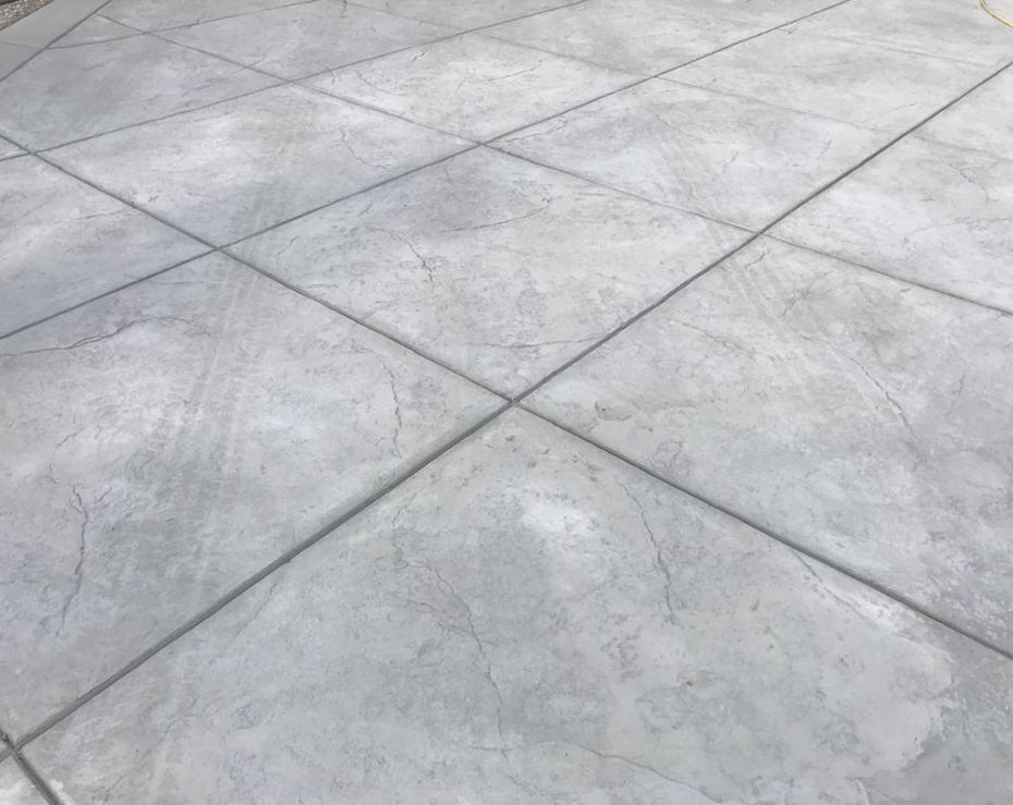 A picture of a stamped concrete driveway in Stockton, California