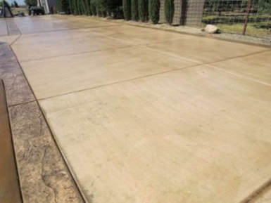 this is an image of lathrop concrete driveway