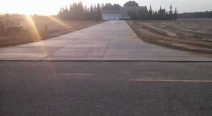 this is an image of concrete driveway contractor patterson california